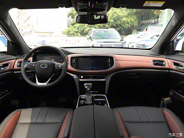 廣汽乘用車(chē) 傳祺GS8 2020款 GS8S 390T 兩驅(qū)豪華智聯(lián)版