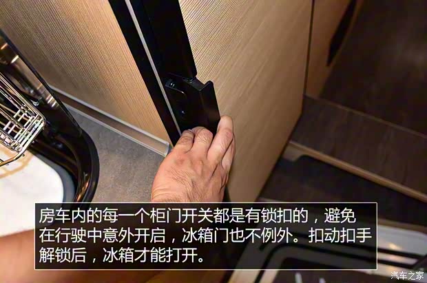 南京依维柯 依维柯欧胜 2018款 3.0T 自动客车14座手动门长轴高顶F1C 南京依维柯 依维柯欧胜 2018款 3.0T 自动客车14座手动门长轴高顶F1C
