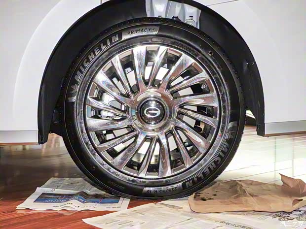 廣汽乘用車 傳祺M8新能源 2024款 2.0TM 插電混動(dòng)基本型