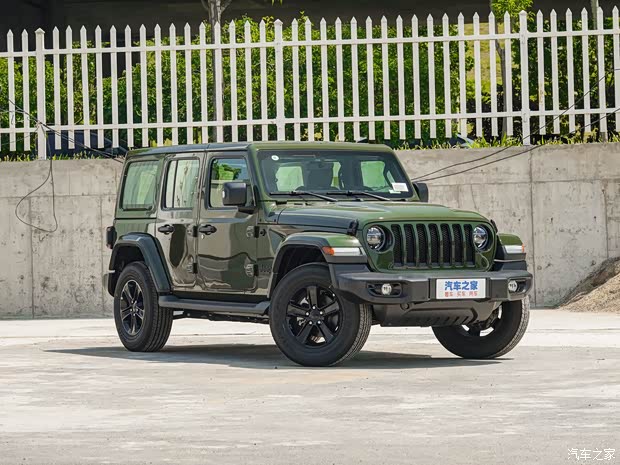 Jeep(进口) 牧马人 2022款 2.0T 高地丛林绿限量版