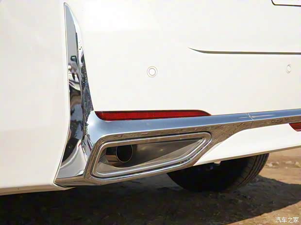 广汽乘用车 传祺M8 2022款 350T 高配版