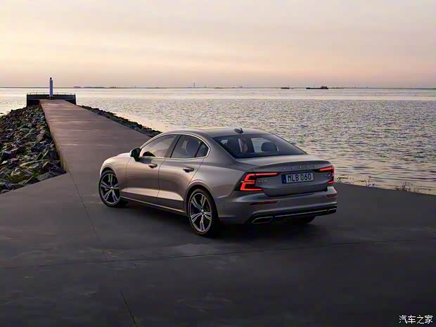 沃尔沃(进口) 沃尔沃S60 2018款 T6 AWD Inscription 沃尔沃(进口) 沃尔沃S60 2018款 T6 AWD Inscription