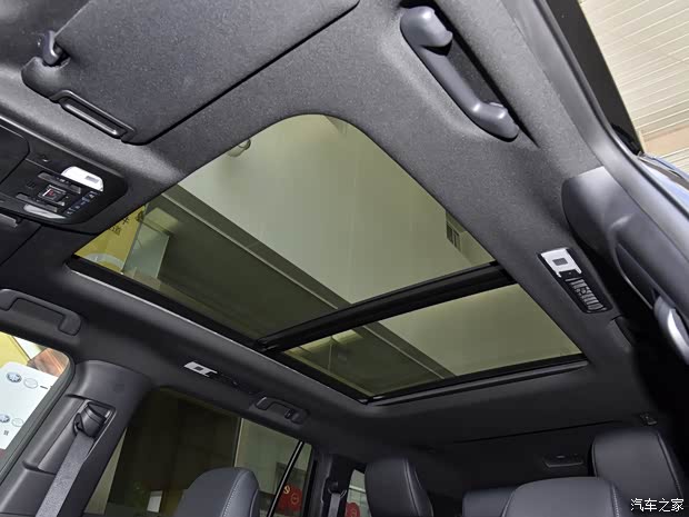 一汽豐田 皇冠陸放 2021款 2.5L HEV四驅(qū)尊貴版