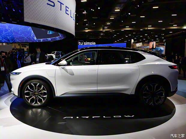 克莱斯勒(进口) Airflow 2022款 Concept 克莱斯勒(进口) Airflow 2022款 Concept