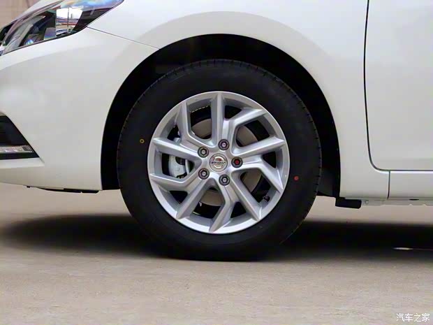 東風(fēng)日產(chǎn) 騏達(dá)TIIDA 2021款 1.6L CVT智行版