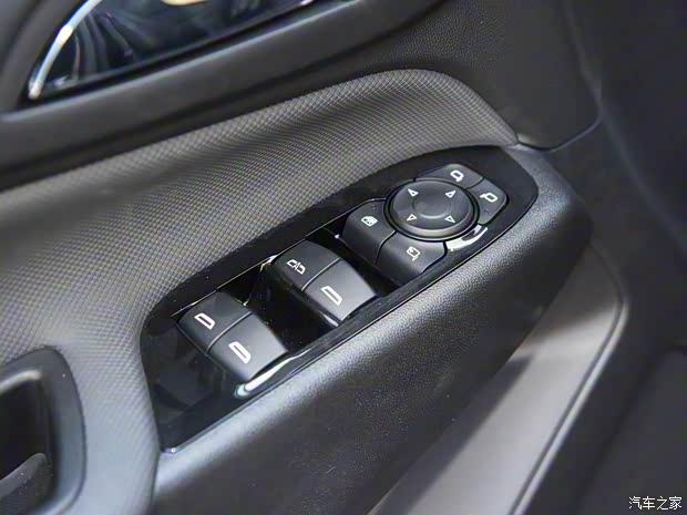 上汽通用雪佛蘭 探界者 2021款 Redline 550T 自動四驅(qū)RS