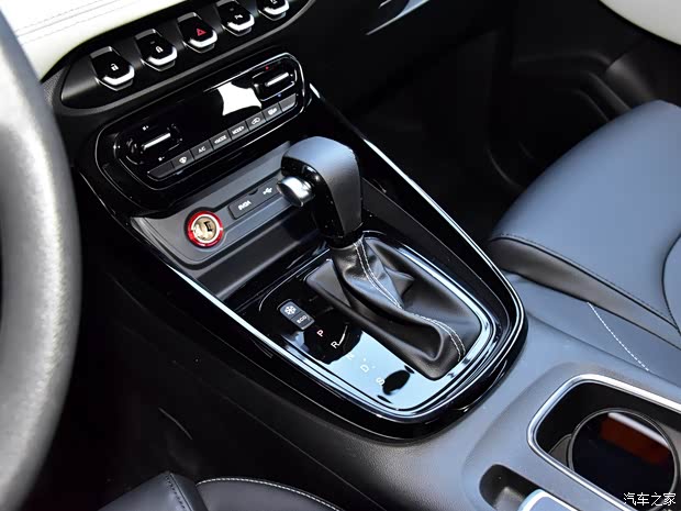 上汽通用五菱 宝骏530 2019款 1.5T CVT旗舰型