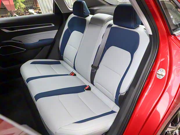 吉利汽车 帝豪 2022款 1.5L CVT旗舰型