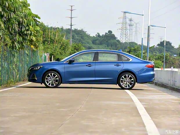 广汽乘用车 传祺GA6 2019款 270T 高配版 广汽乘用车 传祺GA6 2019款 270T 高配版