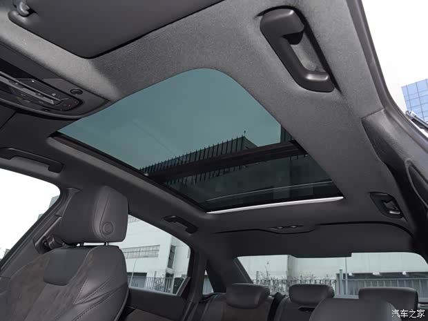 一汽奥迪 奥迪A4L 2022款 45 TFSI quattro 臻选动感型 一汽奥迪 奥迪A4L 2022款 45 TFSI quattro 臻选动感型