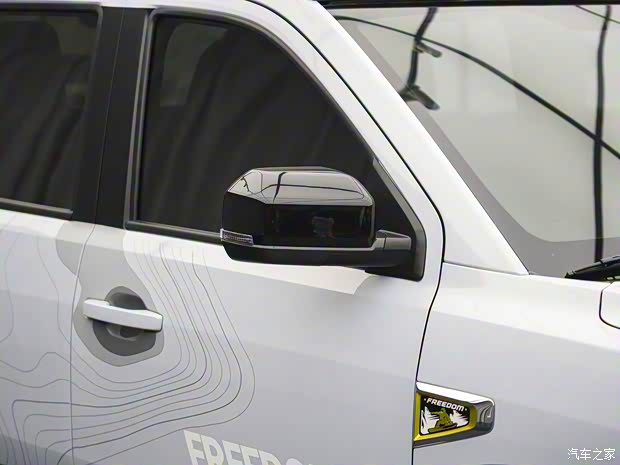 上汽通用五菱 五菱征途 2021款 御寒征途版