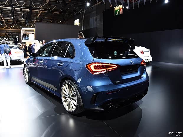 梅赛德斯-AMG 奔驰A级AMG 2019款 AMG A 35 4MATIC
