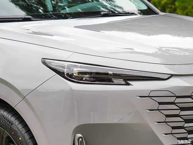 長(zhǎng)安汽車 長(zhǎng)安UNI-K 2021款 UNI量產(chǎn)版