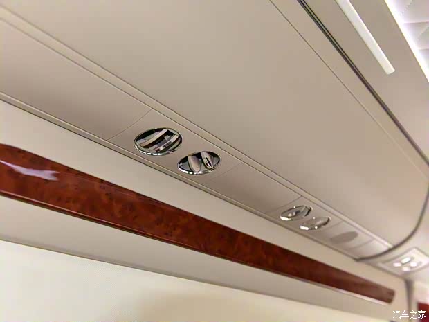 宇通客車 宇通T7 2022款 3.5T汽油定制星宇版35LGTDI