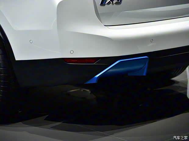 華晨寶馬 寶馬iX3 2020款 創(chuàng)領(lǐng)型