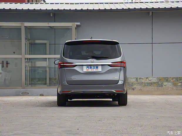 上汽通用别克 别克GL8 2020款 陆上公务舱 652T 尊贵型 上汽通用别克 别克GL8 2020款 陆上公务舱 652T 尊贵型