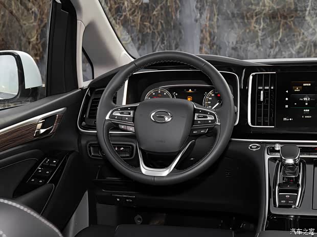 广汽乘用车 传祺M8 2022款 350T 高配版