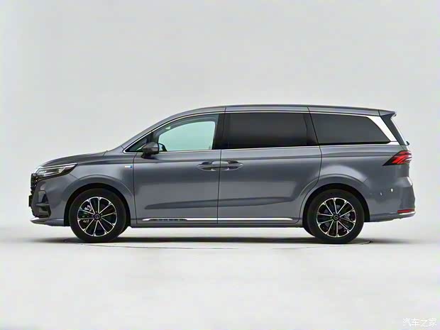 上汽集团 荣威iMAX8 2022款 400TGI 尊荣版