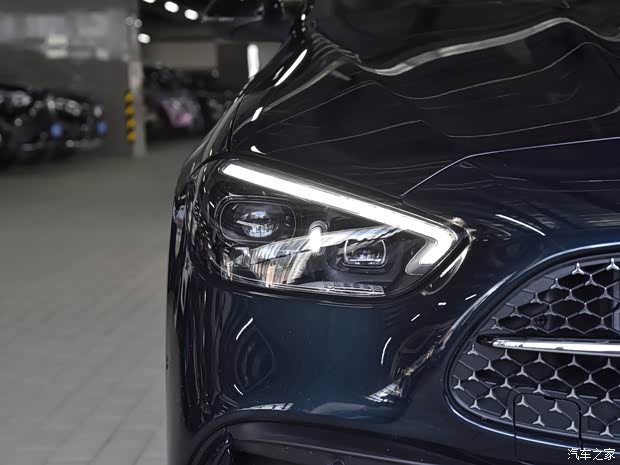 北京奔驰 奔驰C级 2022款 C 260 L 运动皓夜版