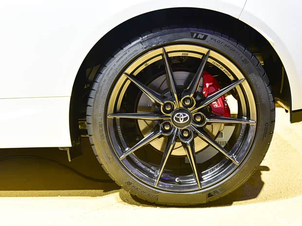 豐田(進(jìn)口) YARiS(海外) 2020款 GR YARiS 日本版