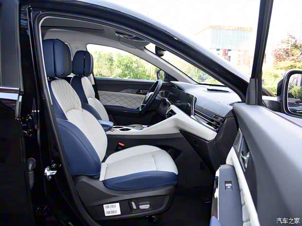 江汽集團(tuán) 思皓X8 PLUS 2022款 1.5TGDI DCT智尚版 6座