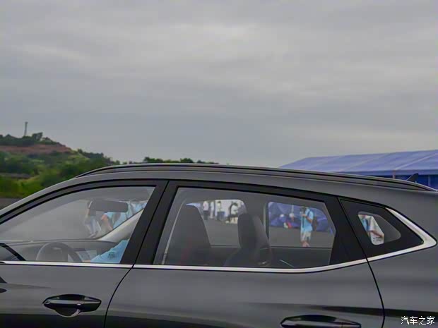 長(zhǎng)安汽車 長(zhǎng)安歐尚X5 2020款 1.5T 高配版