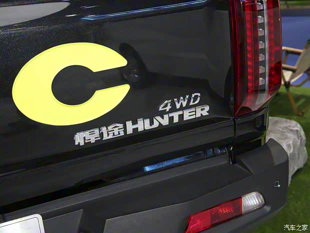 江淮汽车 悍途 2022款 2.0T绿魔版手动柴油四驱旗舰型标双HFC4DB2-2E