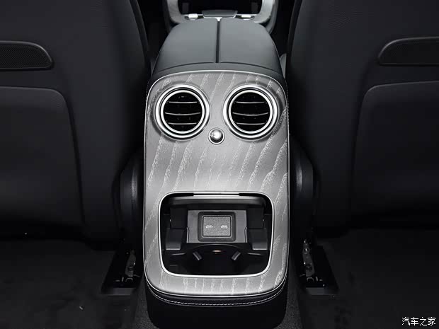 北京奔驰 奔驰E级新能源 2021款 E 350 e L 插电式混合动力运动轿车