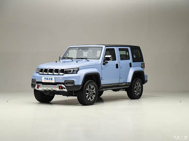 北京越野 北京BJ40 2023款 2.0T 自动四驱城市猎人版至尊型 北京越野 北京BJ40 2023款 2.0T 自动四驱城市猎人版至尊型