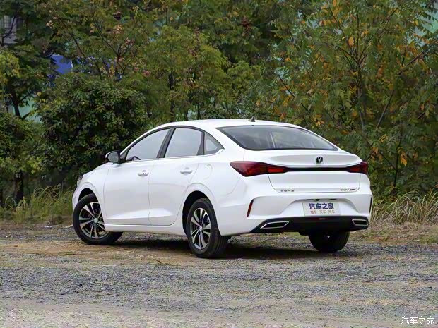 长安汽车 逸动 2020款 PLUS 百万版 1.6L GDI CVT豪华型