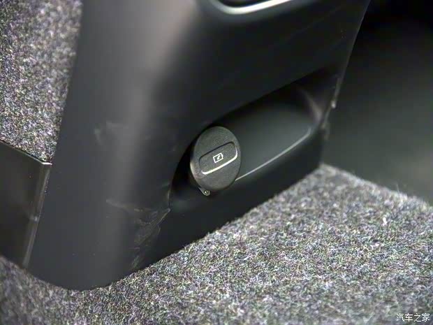 沃爾沃亞太 沃爾沃XC40新能源 2022款 P6 純電 兩驅(qū)基本型