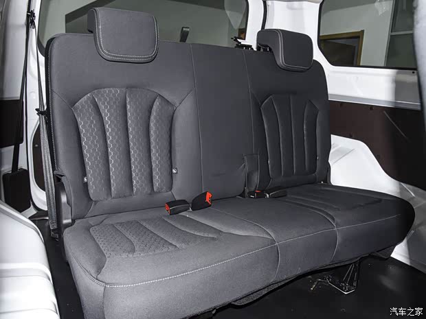 北京汽車制造廠 王牌M7 2022款 1.6L 長軸標(biāo)準(zhǔn)型 7座