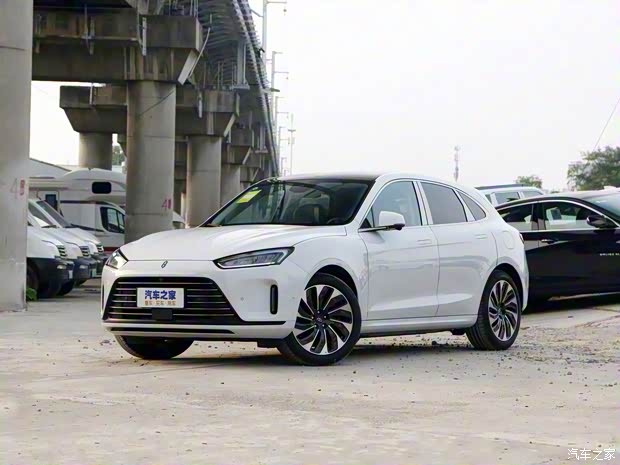 賽力斯汽車 問界M5 2022款 四驅(qū)至臻版