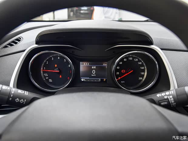 上汽通用雪佛蘭 創(chuàng)酷 2019款 325T 自動兩驅基本型