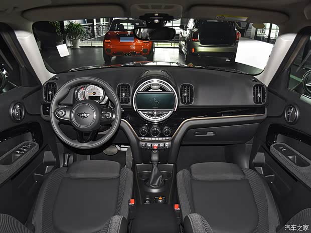 MINI MINI COUNTRYMAN 2018款 1.5T COOPER ALL4 经典派 MINI MINI COUNTRYMAN 2018款 1.5T COOPER ALL4 经典派