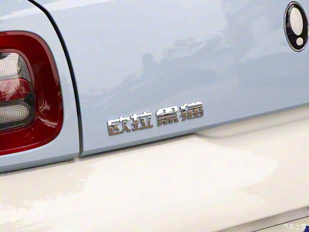 长城汽车 欧拉黑猫 2022款 351km 舒适型 磷酸铁锂 长城汽车 欧拉黑猫 2022款 351km 舒适型 磷酸铁锂