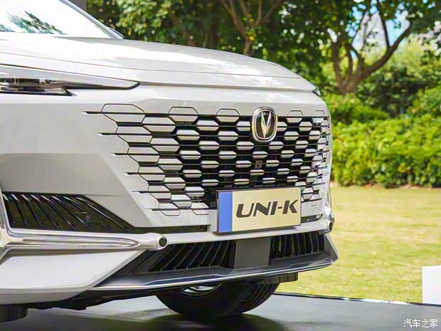 長(zhǎng)安汽車 長(zhǎng)安UNI-K 2021款 UNI量產(chǎn)版