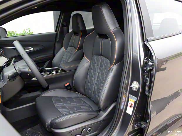 长安汽车 长安UNI-T 2022款 基本型 长安汽车 长安UNI-T 2022款 基本型