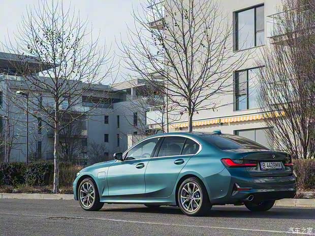 寶馬(進(jìn)口) 寶馬3系新能源(進(jìn)口) 2020款 330e