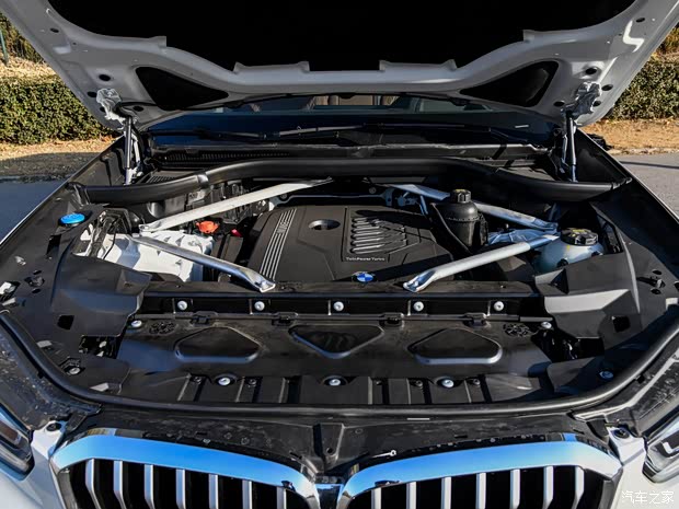 宝马(进口) 宝马X5 2019款 xDrive40i 尊享型 M运动套装 宝马(进口) 宝马X5 2019款 xDrive40i 尊享型 M运动套装