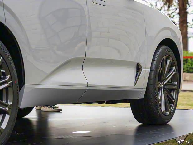 長(zhǎng)安汽車 長(zhǎng)安UNI-K 2021款 UNI量產(chǎn)版