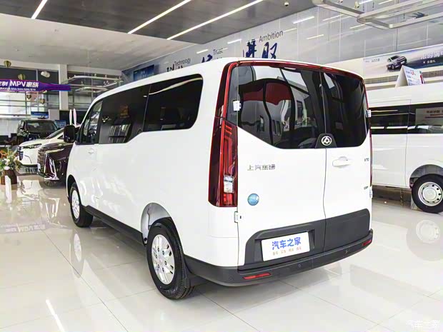 上汽大通 上汽大通MAXUS 新途V70 2023款 2.0T柴油手動精英版5/6座 93kW