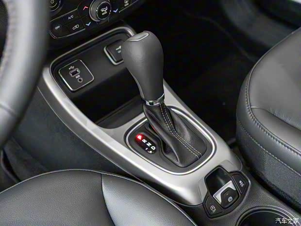 廣汽菲克Jeep 指南者 2019款 200T 自動(dòng)新春特別版