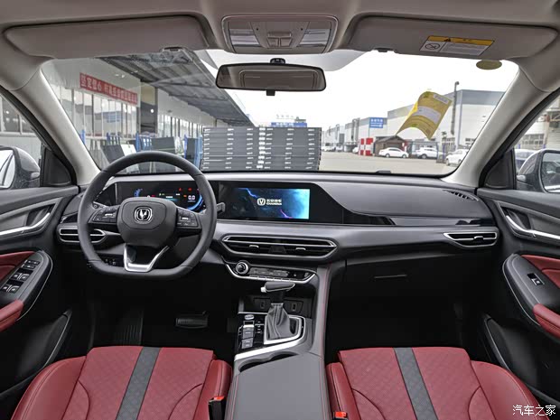 长安汽车 逸动 2021款 PLUS 蓝鲸NE 1.4T GDI DCT尊贵型