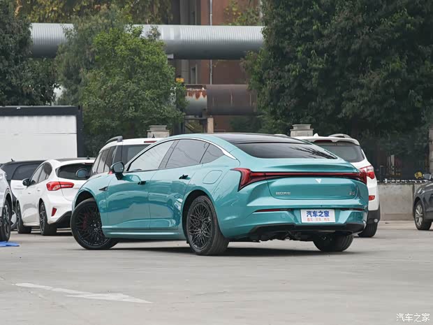 合眾汽車 哪吒S 2022款 增程版 1160km 后驅(qū)大版