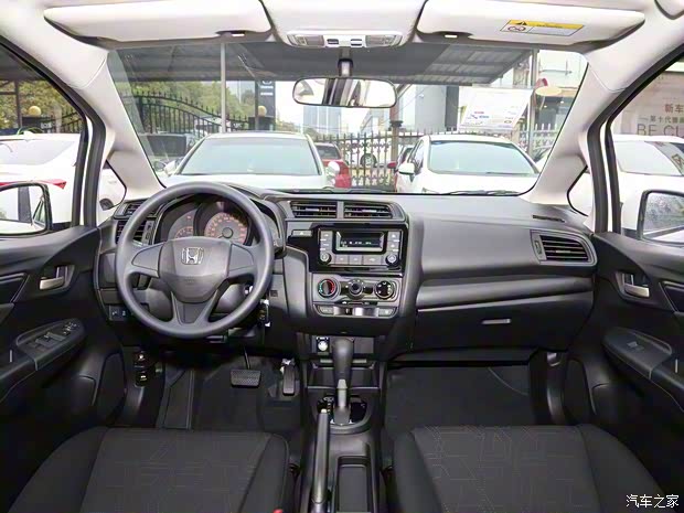 广汽本田 飞度 2020款 1.5L CVT舒适天窗版