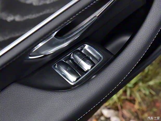 北京奔驰 奔驰E级新能源 2021款 E 350 e L 插电式混合动力运动轿车