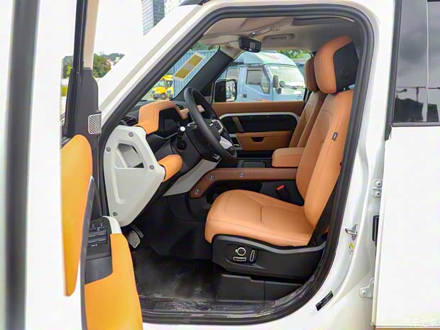 路虎(進(jìn)口) 路虎衛(wèi)士 2023款 130 3.0T P400 HSE