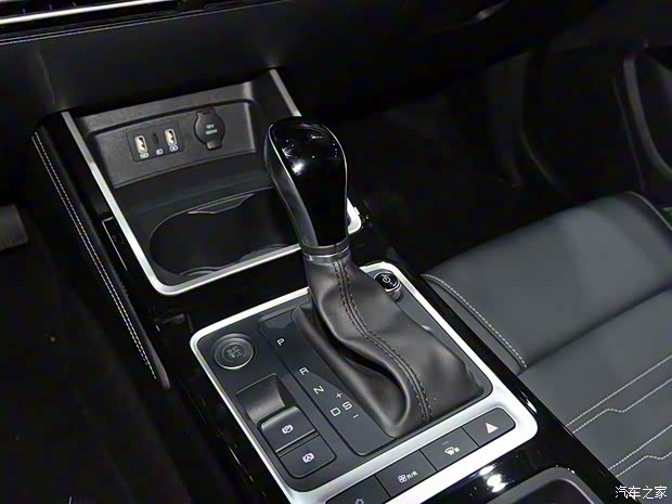 比亚迪 秦 2019款 1.5L 自动尊贵型 比亚迪 秦 2019款 1.5L 自动尊贵型