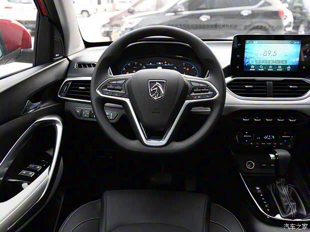 上汽通用五菱 宝骏530 2019款 1.5T CVT旗舰型